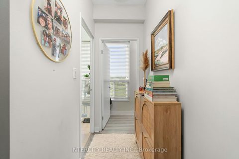 Photo 10 at 907 - 88 Palace Pier Court, Mimico, Toronto