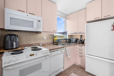 Photo 15 at 907 - 88 Palace Pier Court, Mimico, Toronto