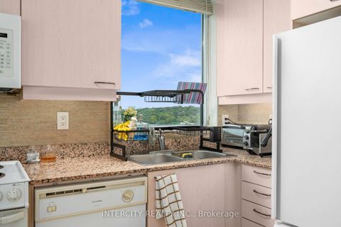 Photo 17 at 907 - 88 Palace Pier Court, Mimico, Toronto