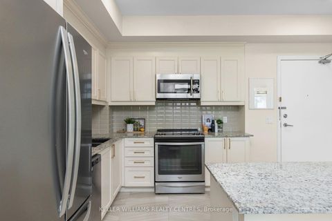 Photo 9 at 410 - 2522 Keele Street, Maple Leaf, Toronto