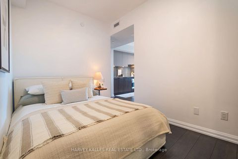 Photo 11 at 412 - 4208 Dundas Street W, Humber Valley, Toronto