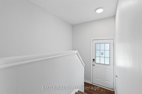 Photo 18 at 40 Rosemary Lane, Pefferlaw, Georgina