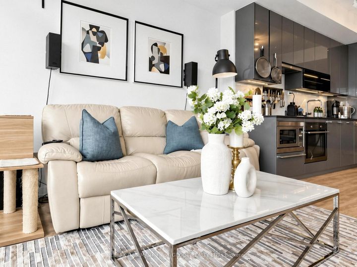 Photo 17 at 801 - 115 McMahon Drive, Bayview Village, Toronto