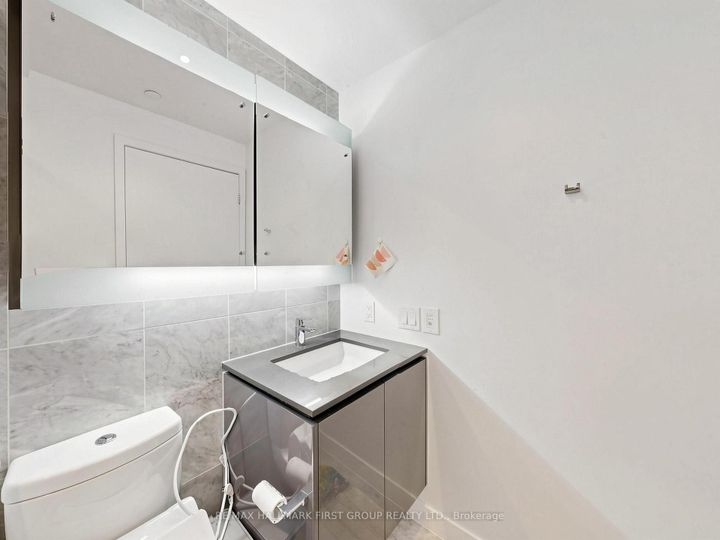 Photo 23 at 801 - 115 McMahon Drive, Bayview Village, Toronto