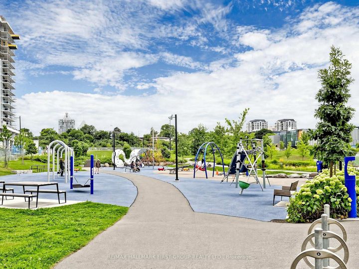 Photo 33 at 801 - 115 McMahon Drive, Bayview Village, Toronto