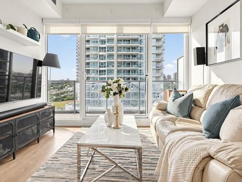 Photo 13 at 801 - 115 McMahon Drive, Bayview Village, Toronto