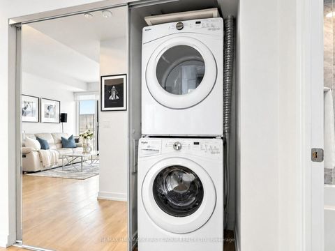 Photo 25 at 801 - 115 McMahon Drive, Bayview Village, Toronto