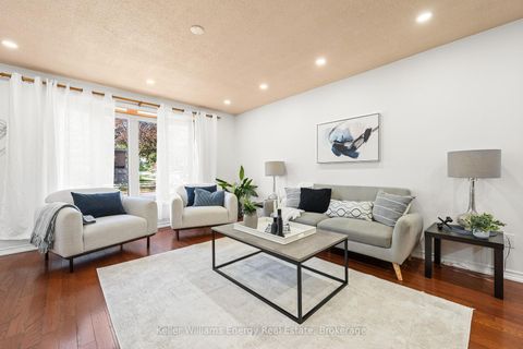 Photo 2 at 162 Merkley Square, Morningside, Toronto