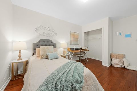Photo 12 at 162 Merkley Square, Morningside, Toronto