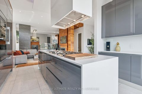 Photo 10 at 1139 Glengrove Avenue W, Glen Park, Toronto