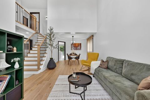 Photo 11 at 1077 CORRIE Street, Alcona, Innisfil