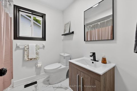 Photo 19 at 1077 CORRIE Street, Alcona, Innisfil