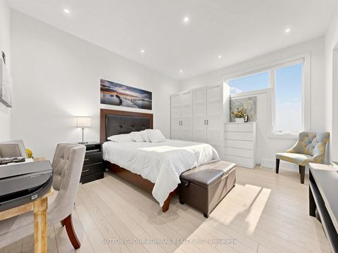 Photo 17 at 18 Dunsmore Gardens, Clanton Park, Toronto