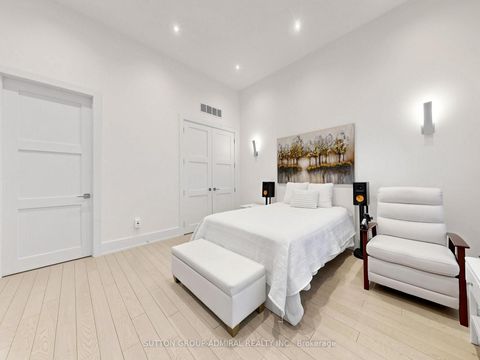 Photo 22 at 18 Dunsmore Gardens, Clanton Park, Toronto