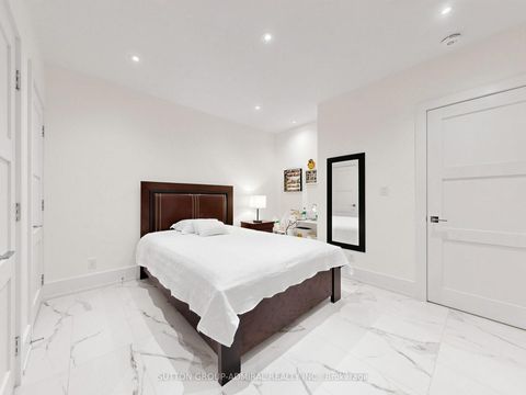 Photo 37 at 18 Dunsmore Gardens, Clanton Park, Toronto