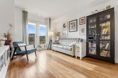 Photo 2 at 402 - 4196 Dundas Street W, Humber Valley, Toronto