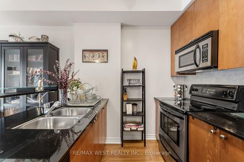 Photo 11 at 402 - 4196 Dundas Street W, Humber Valley, Toronto