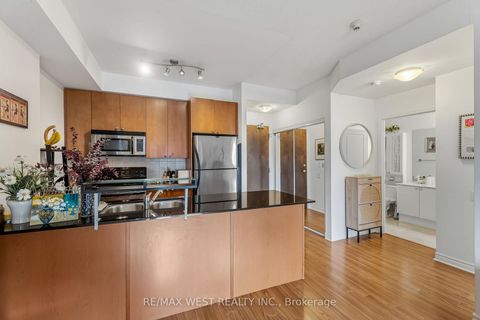 Photo 13 at 402 - 4196 Dundas Street W, Humber Valley, Toronto
