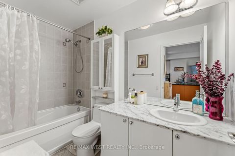 Photo 18 at 402 - 4196 Dundas Street W, Humber Valley, Toronto