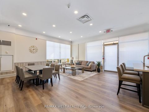Photo 24 at 402 - 4196 Dundas Street W, Humber Valley, Toronto