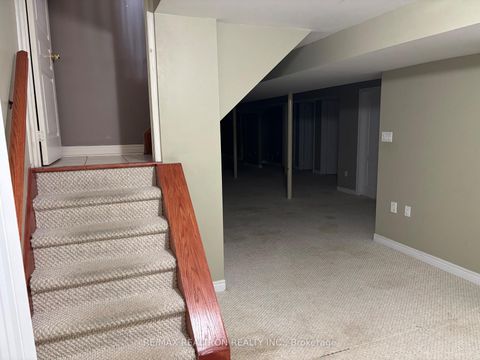 Photo 16 at 298 Thornhill Woods Drive, Patterson, Vaughan