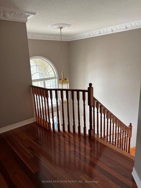 Photo 17 at 298 Thornhill Woods Drive, Patterson, Vaughan