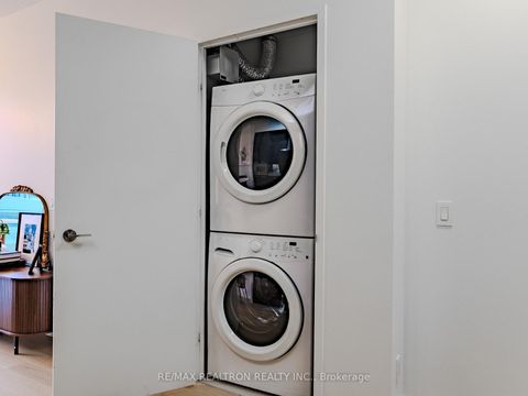 Photo 10 at S302 - 455 Front Street E, Waterfront Communities C8, Toronto