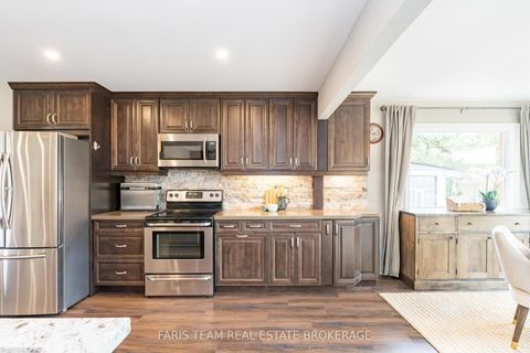 Photo 6 at 2032 Chantler Street, Stroud, Innisfil
