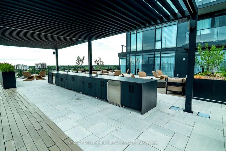 Photo 3 at 330 - 3009 Novar Road, Cooksville, Mississauga