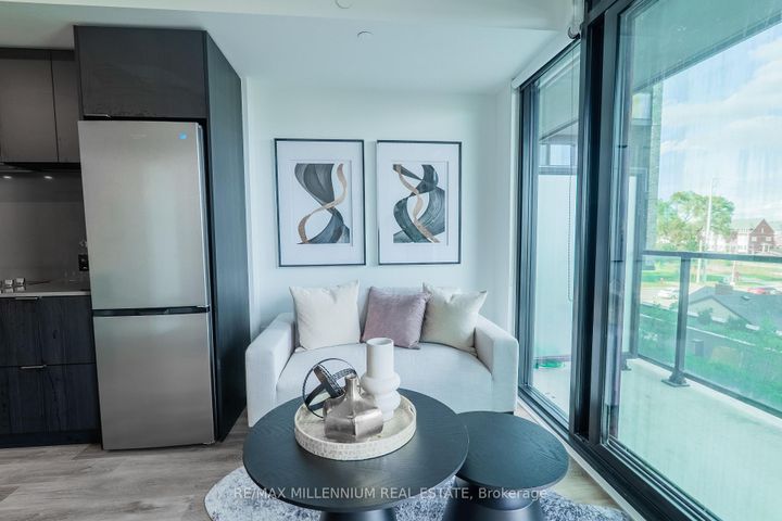 Photo 6 at 330 - 3009 Novar Road, Cooksville, Mississauga