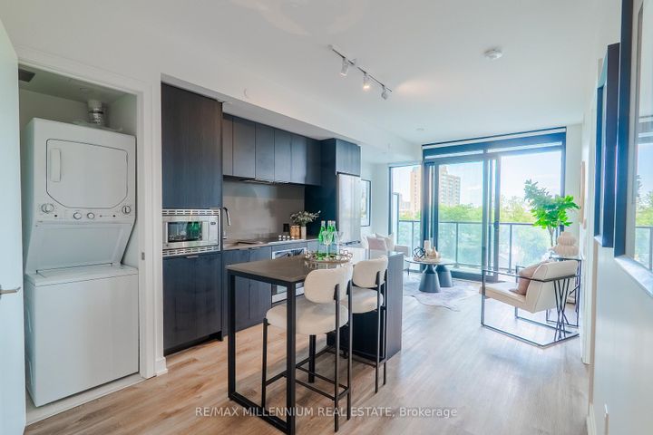 Photo 7 at 330 - 3009 Novar Road, Cooksville, Mississauga