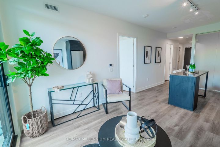 Photo 10 at 330 - 3009 Novar Road, Cooksville, Mississauga