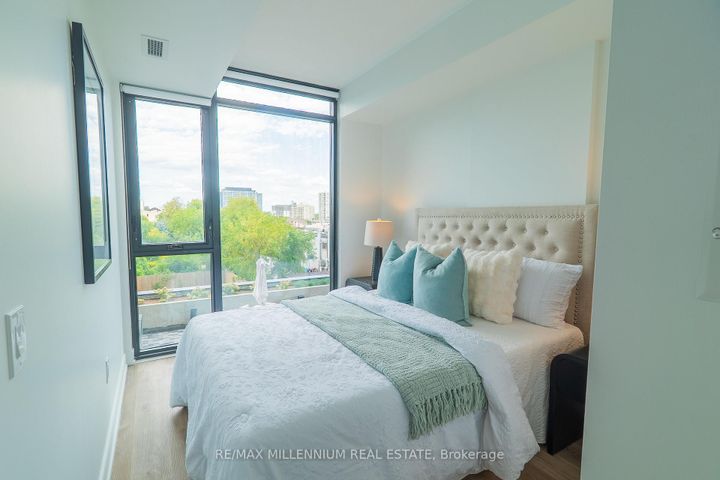 Photo 12 at 330 - 3009 Novar Road, Cooksville, Mississauga