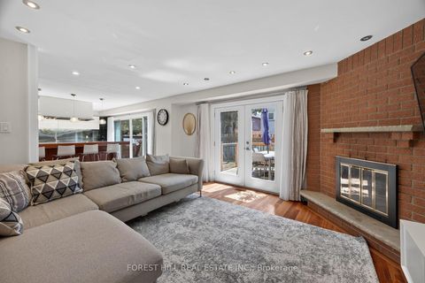 Photo 9 at 38 Crystal Drive, Mill Pond, Richmond Hill