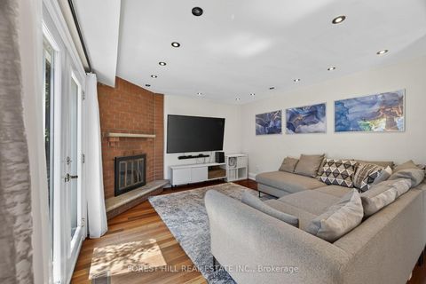 Photo 10 at 38 Crystal Drive, Mill Pond, Richmond Hill