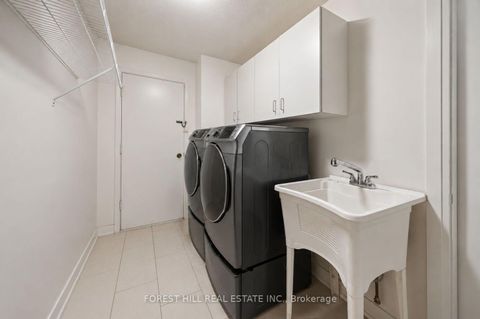 Photo 12 at 38 Crystal Drive, Mill Pond, Richmond Hill