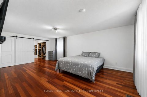 Photo 13 at 38 Crystal Drive, Mill Pond, Richmond Hill