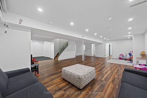 Photo 25 at 38 Crystal Drive, Mill Pond, Richmond Hill
