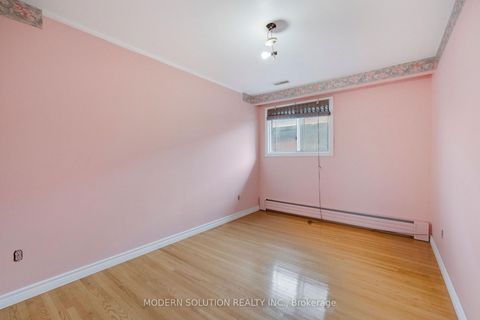 Photo 14 at 114 Elmcrest Road, West Deane, Toronto