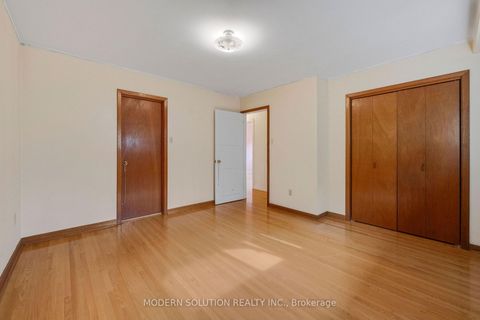 Photo 19 at 114 Elmcrest Road, West Deane, Toronto