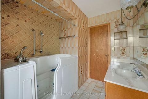 Photo 21 at 114 Elmcrest Road, West Deane, Toronto