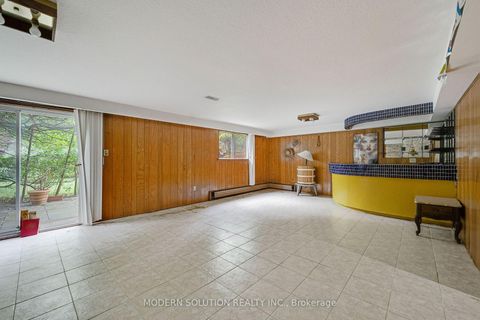 Photo 25 at 114 Elmcrest Road, West Deane, Toronto