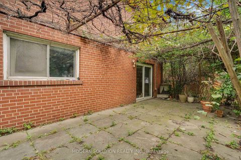 Photo 33 at 114 Elmcrest Road, West Deane, Toronto