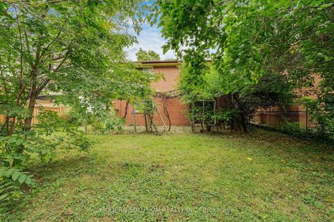 Photo 38 at 114 Elmcrest Road, West Deane, Toronto