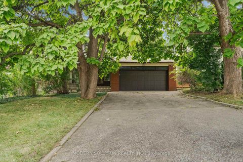 Photo 40 at 114 Elmcrest Road, West Deane, Toronto