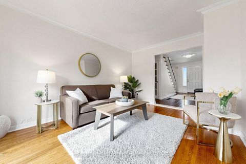 Photo 4 at 96B Laurel Avenue, Kennedy Park, Toronto