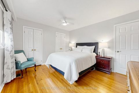 Photo 18 at 96B Laurel Avenue, Kennedy Park, Toronto