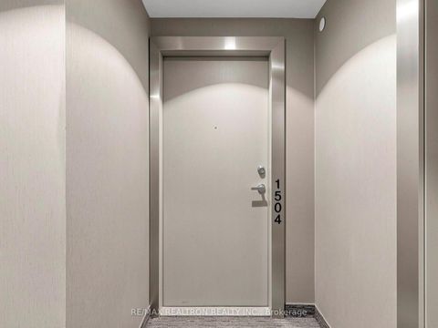 Photo 5 at 1504 - 88 Harbour Street, Waterfront Communities C1, Toronto