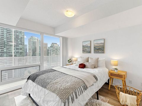 Photo 14 at 1504 - 88 Harbour Street, Waterfront Communities C1, Toronto