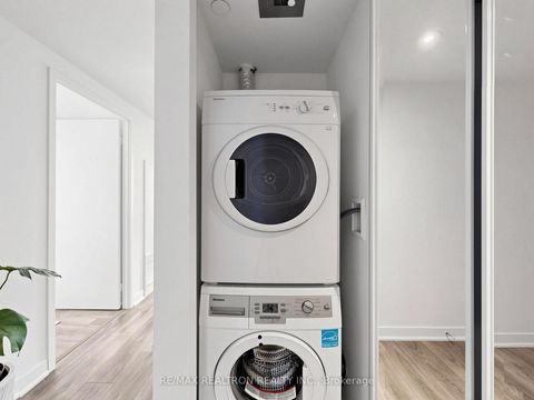 Photo 23 at 1504 - 88 Harbour Street, Waterfront Communities C1, Toronto